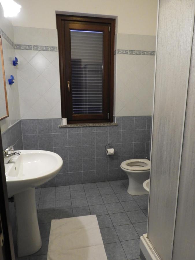 B&B Isola Фьюмичино Экстерьер фото