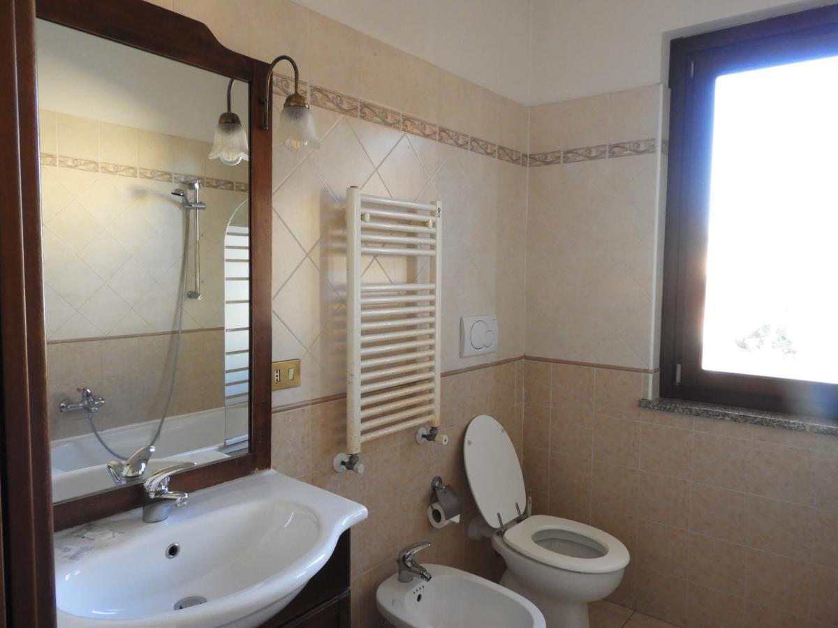 B&B Isola Фьюмичино Экстерьер фото